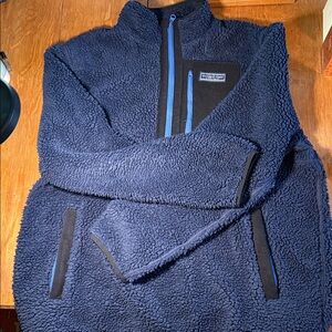 Vineyard Vines SuperShep Deep Blue Fleece with Black Details